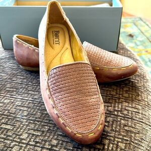 Born leather woven NWOT loafers